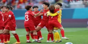 再燃战火：ag真人聚焦百年德比中的历史与情感-ag真人